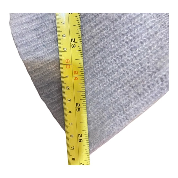 Cashmere sweater. Lord & Taylor. - Picture 11 of 16